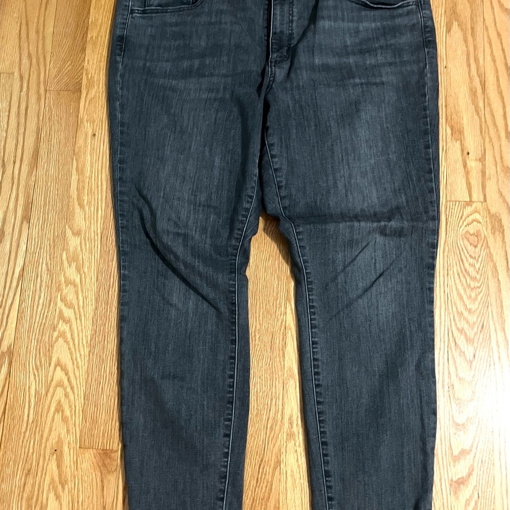 Women's Dark Gray Skinny Jeans